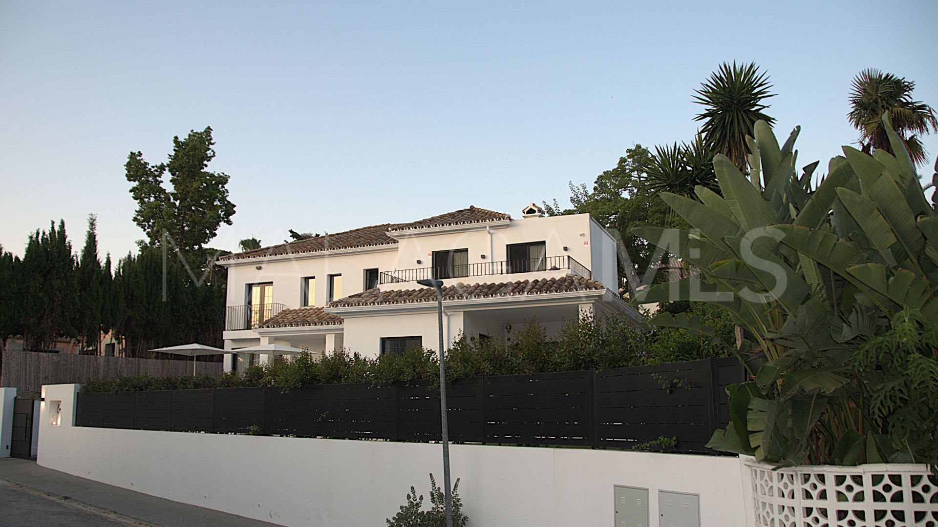 5 bedrooms villa for sale in Guadalmina Alta