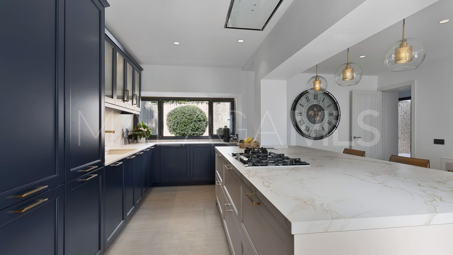 5 bedrooms villa for sale in Guadalmina Alta