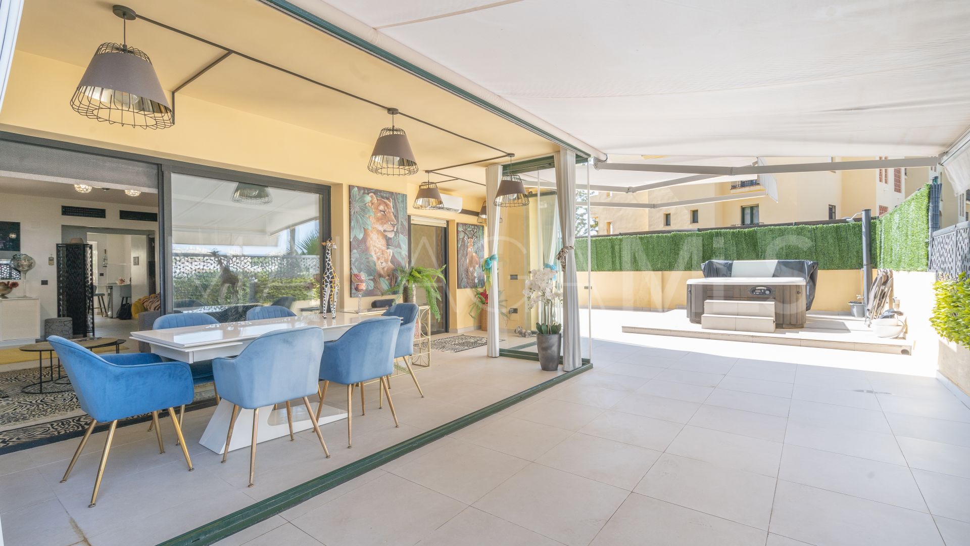 Buy apartamento planta baja in La Resina Golf