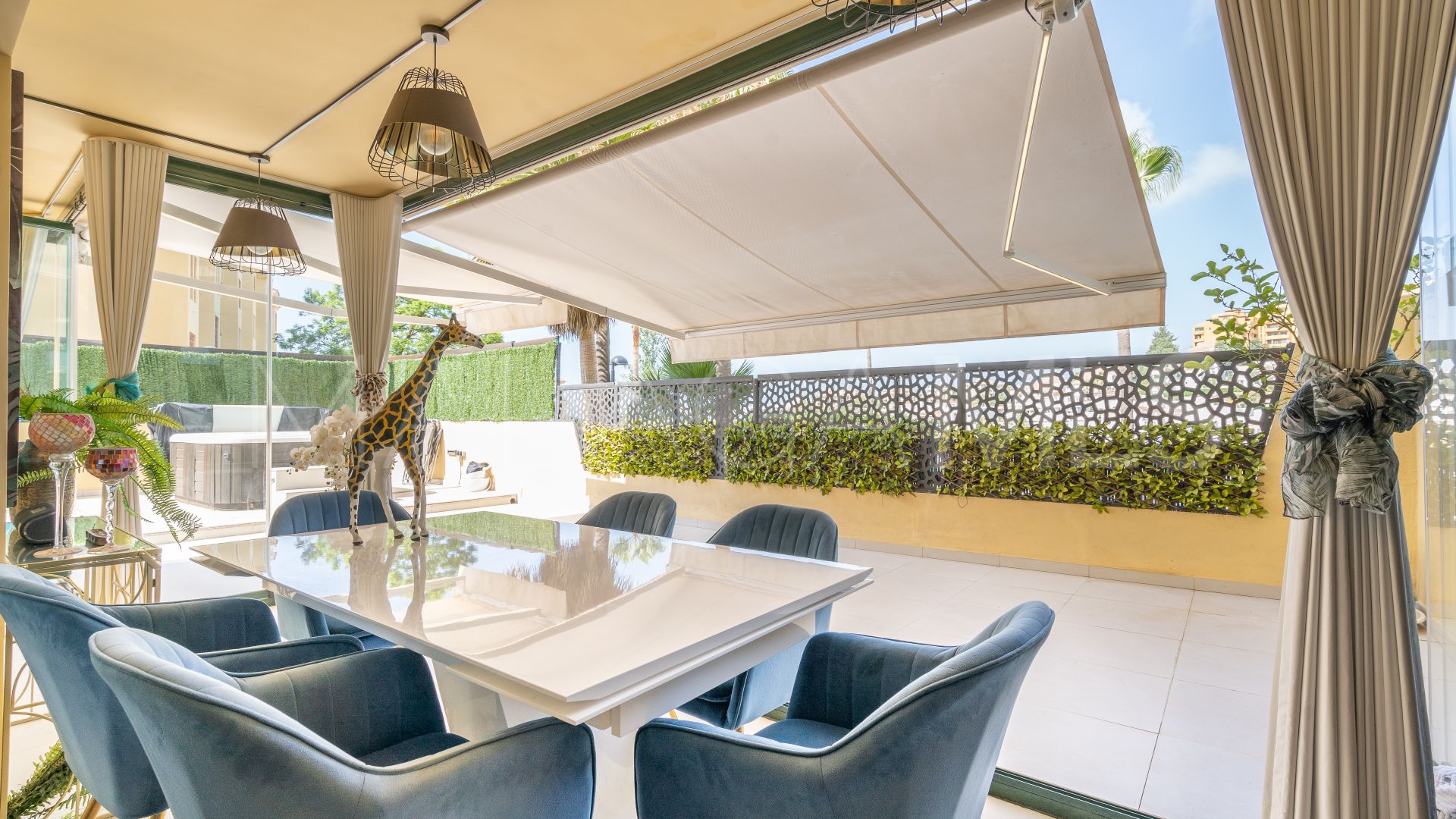 Buy apartamento planta baja in La Resina Golf
