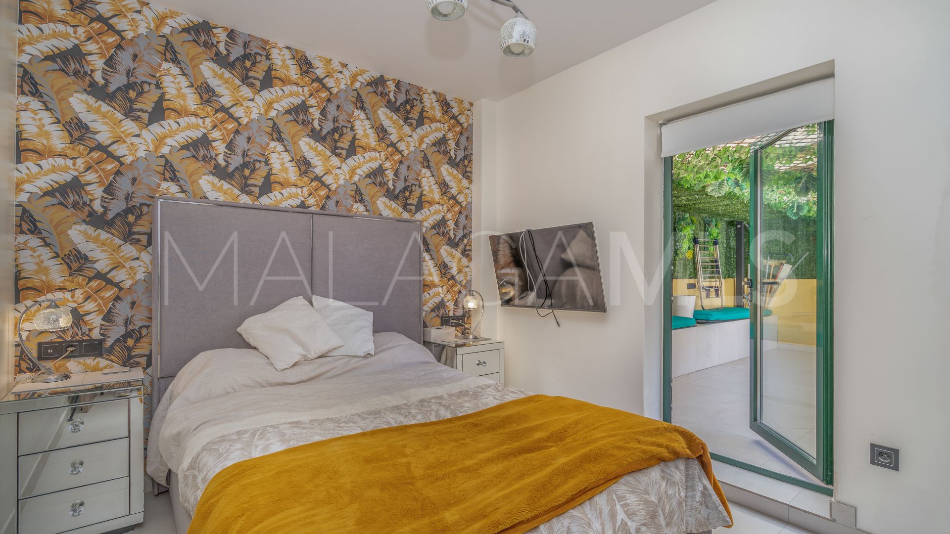 Buy apartamento planta baja in La Resina Golf