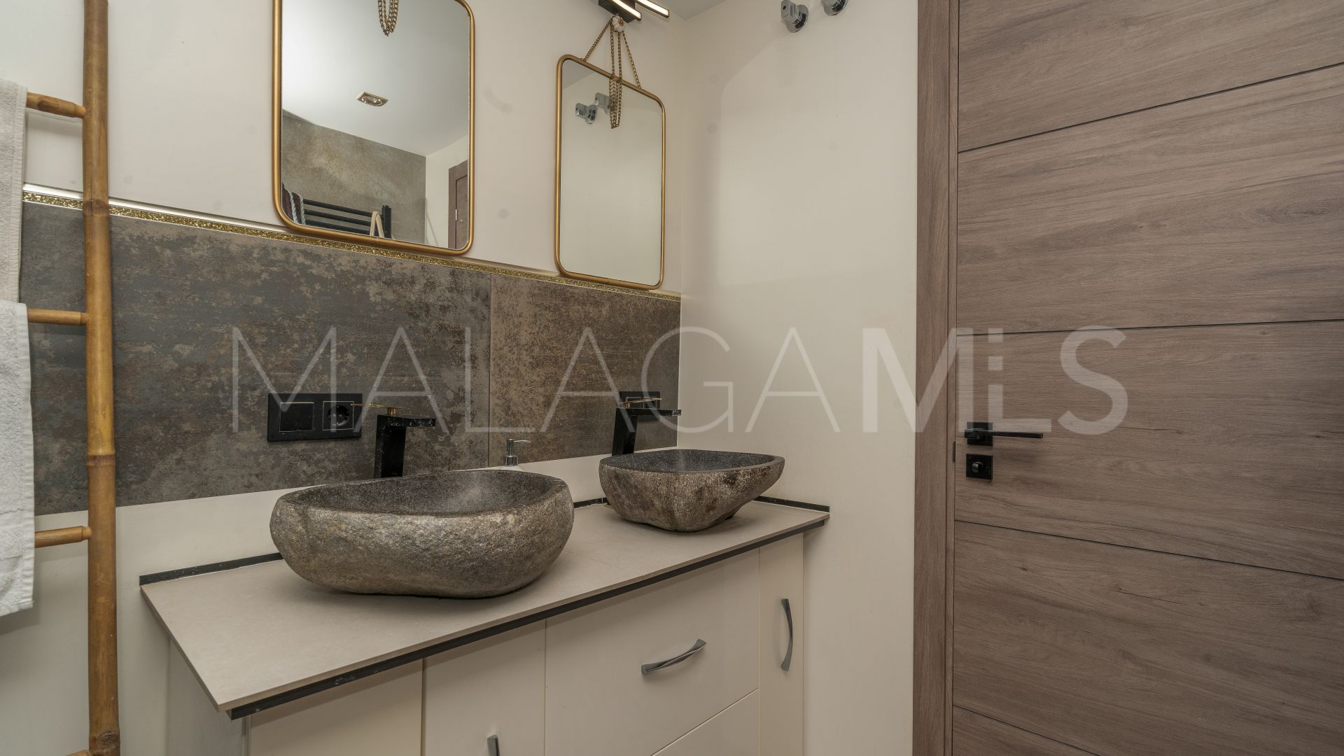 Buy apartamento planta baja in La Resina Golf