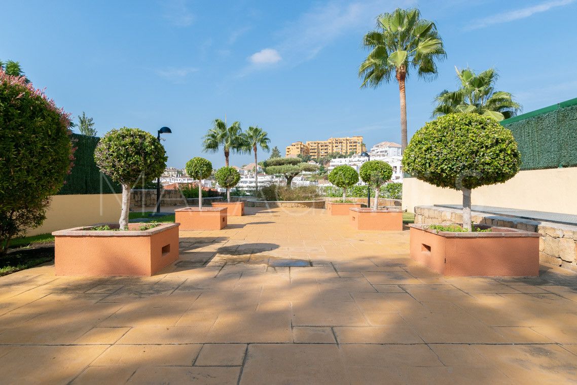 Buy apartamento planta baja in La Resina Golf