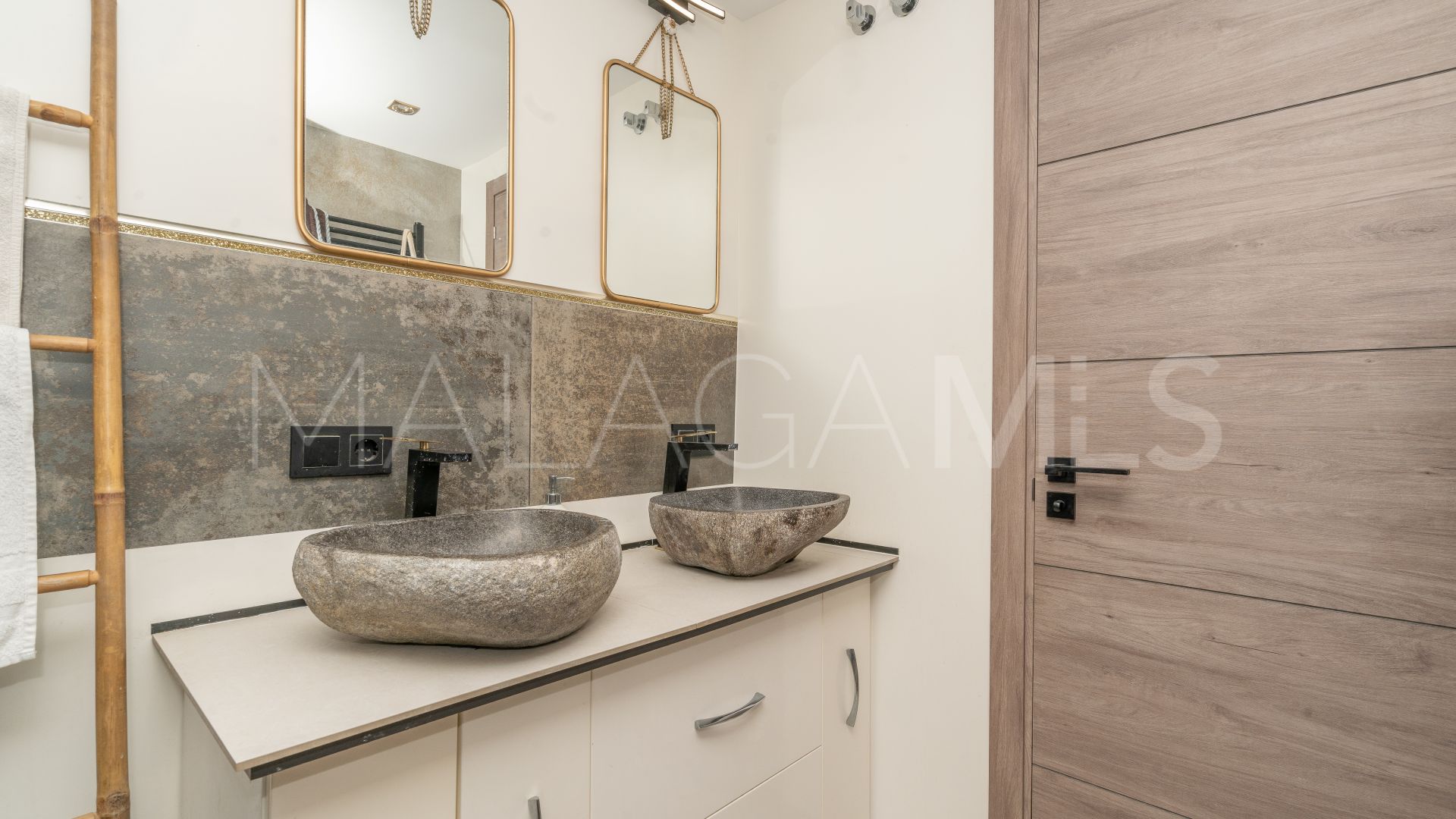 Buy apartamento planta baja in La Resina Golf