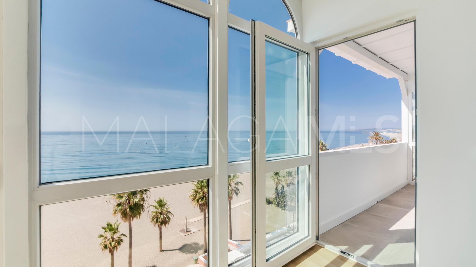 Ático with 3 bedrooms for sale in Estepona Casco Antiguo
