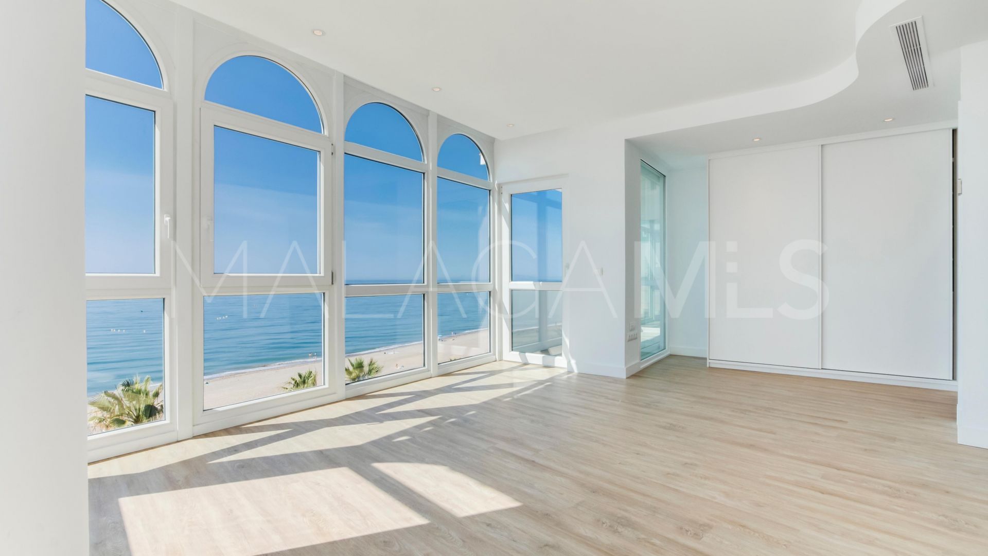 Ático with 3 bedrooms for sale in Estepona Casco Antiguo