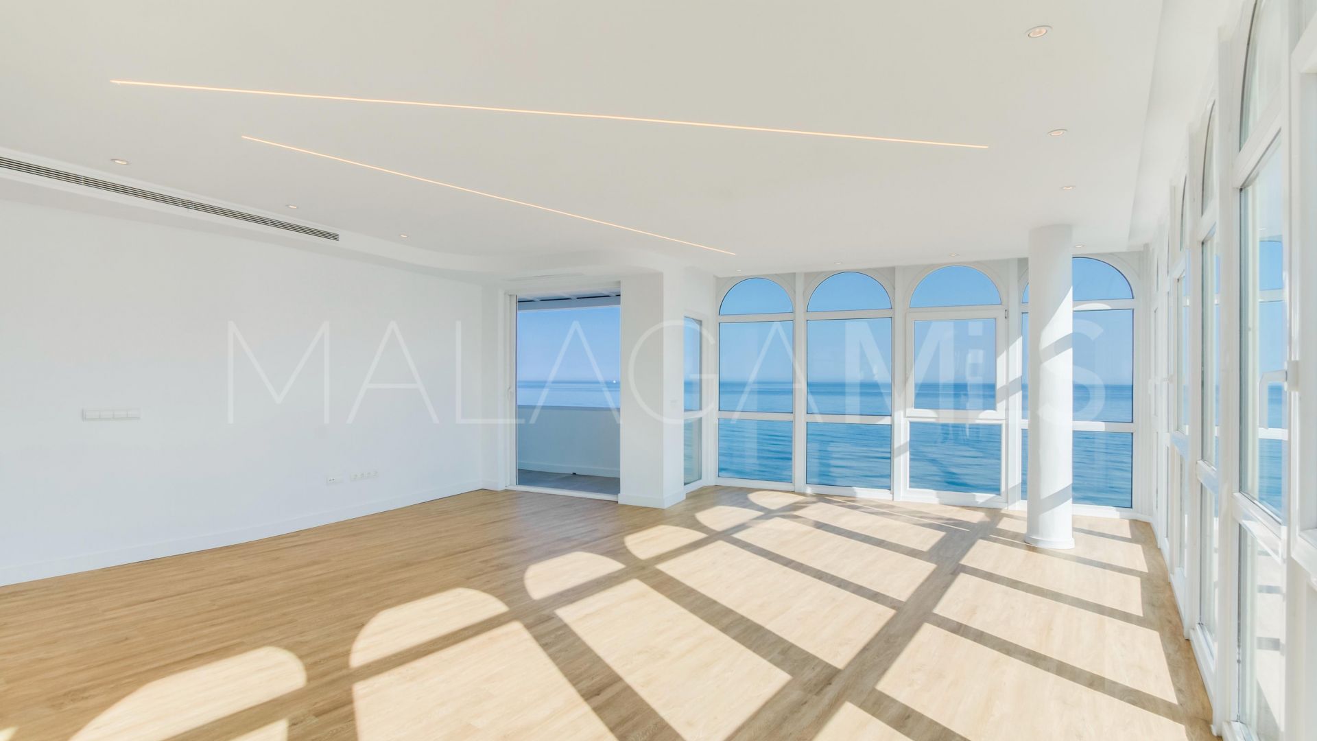 Ático with 3 bedrooms for sale in Estepona Casco Antiguo