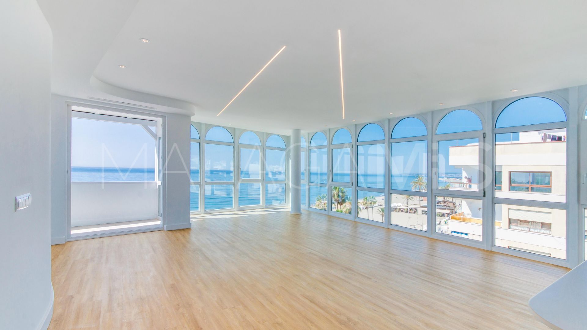 Ático with 3 bedrooms for sale in Estepona Casco Antiguo