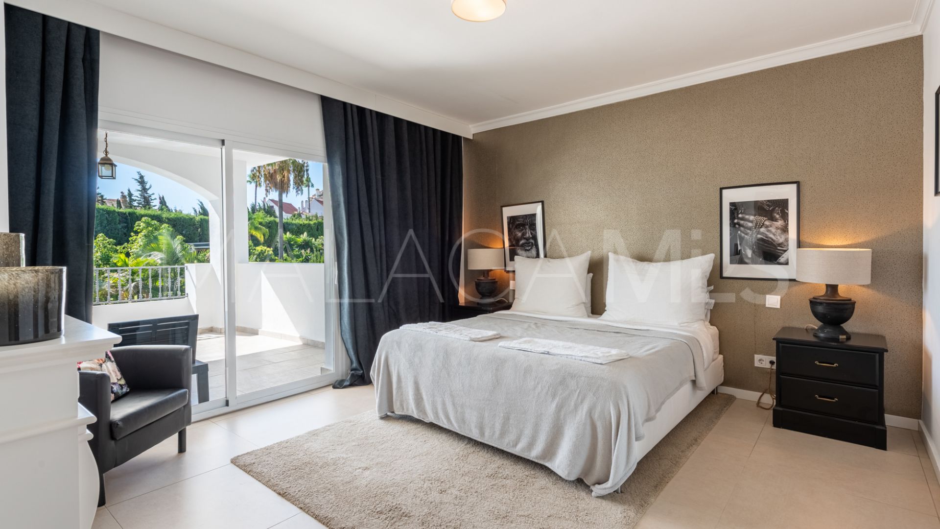 Se vende villa de 4 bedrooms in Nueva Andalucia
