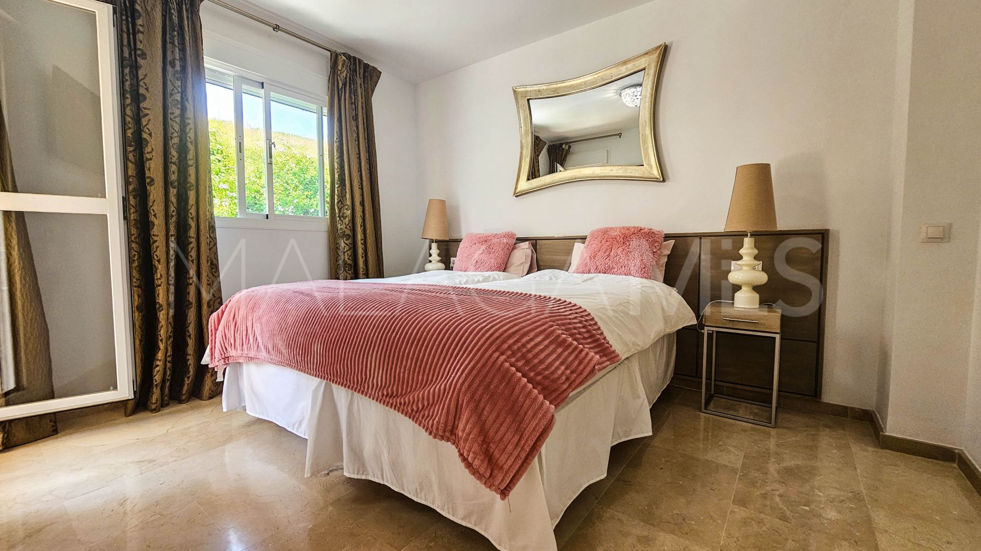 Doppelhaushälfte for sale in La Vizcaronda