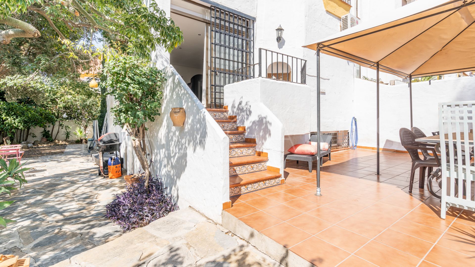 Maison de ville for sale in Estepona Ville