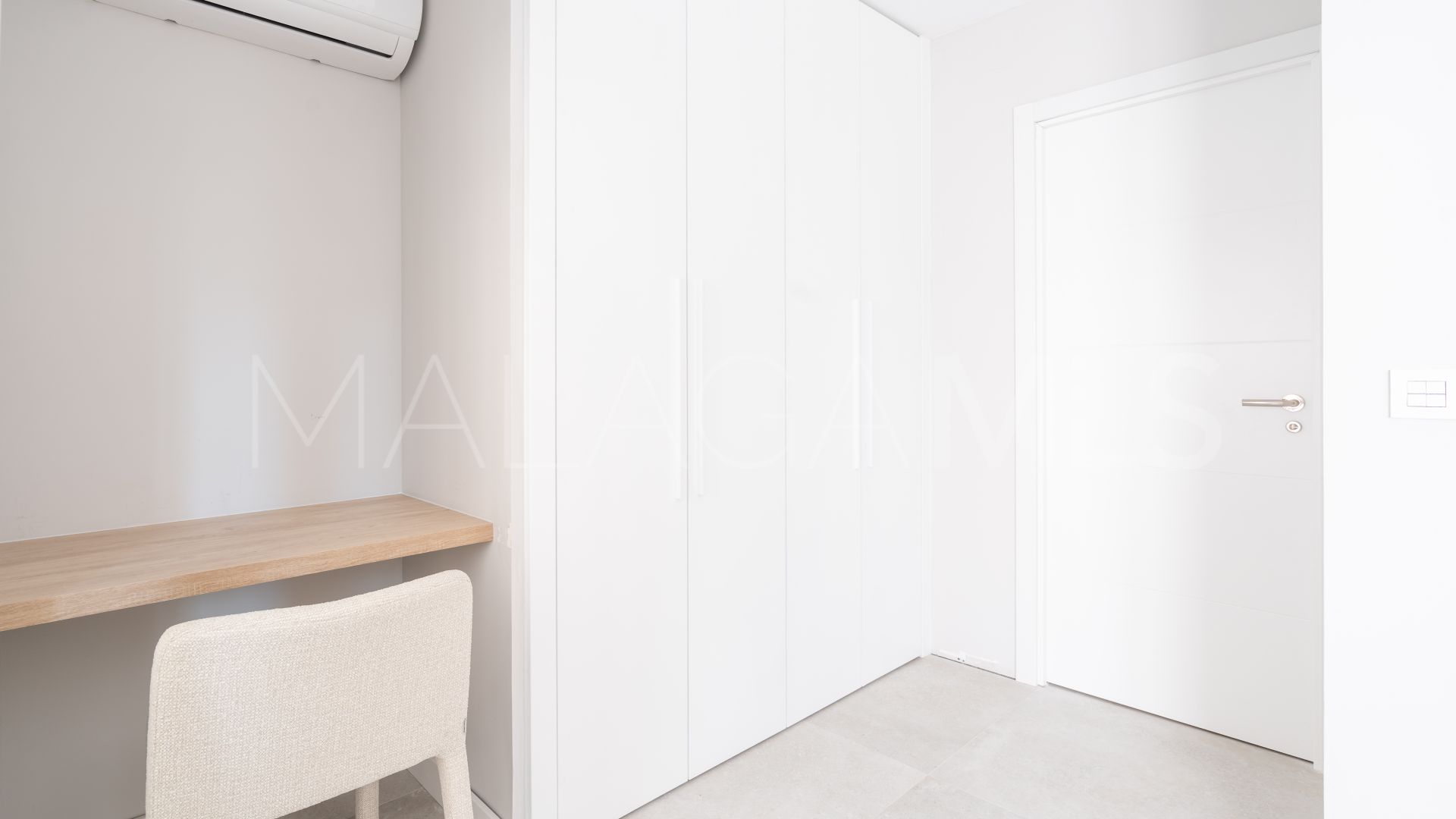 Apartamento de 3 bedrooms a la venta in Estepona Ciudad