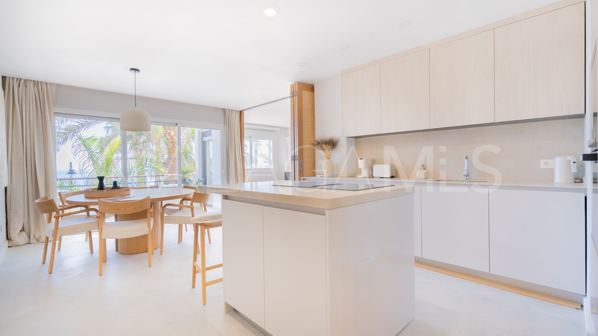 Apartamento de 3 bedrooms a la venta in Estepona Ciudad