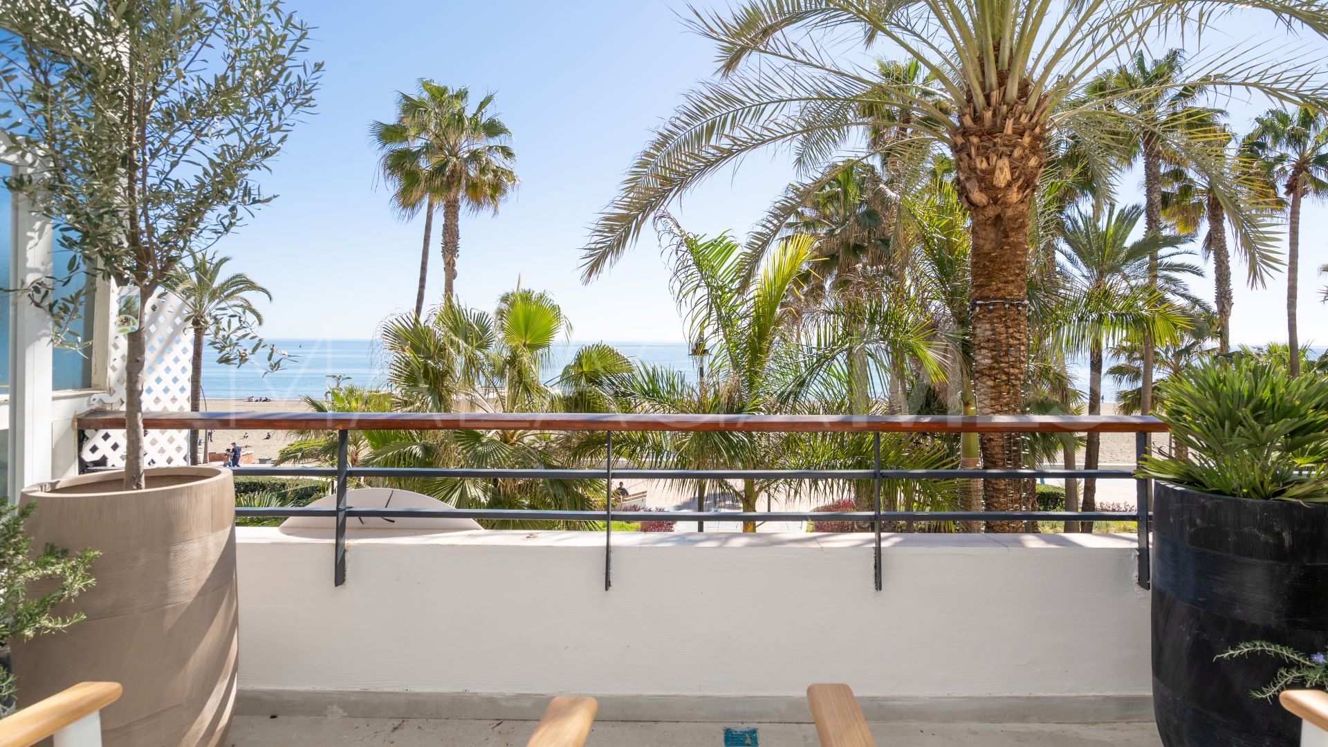 Apartamento de 3 bedrooms a la venta in Estepona Ciudad