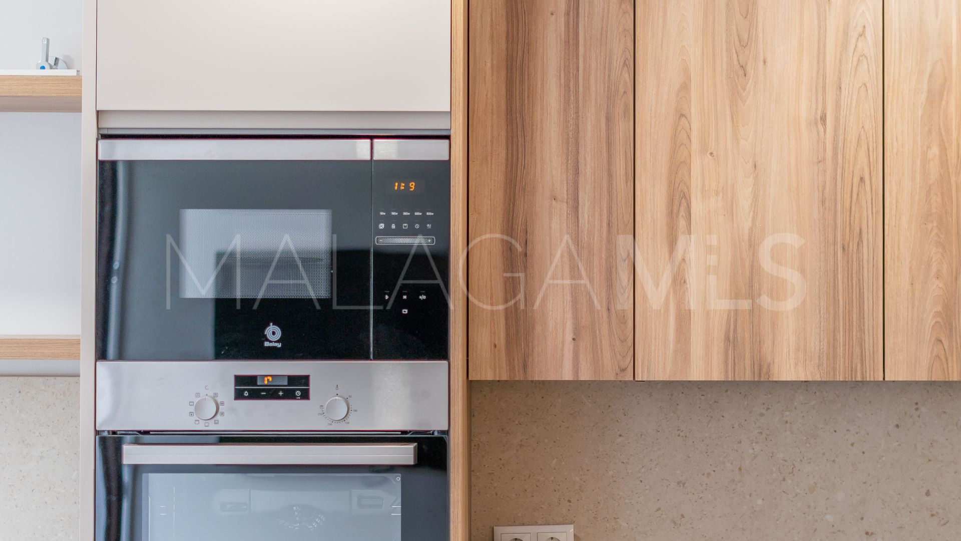 Apartment for sale in Estepona Town