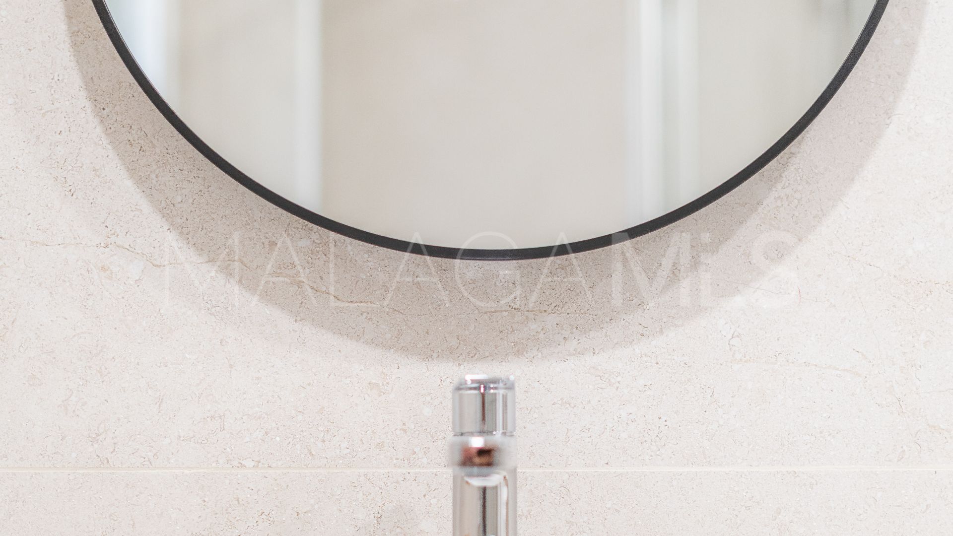 Apartment for sale in Estepona Town