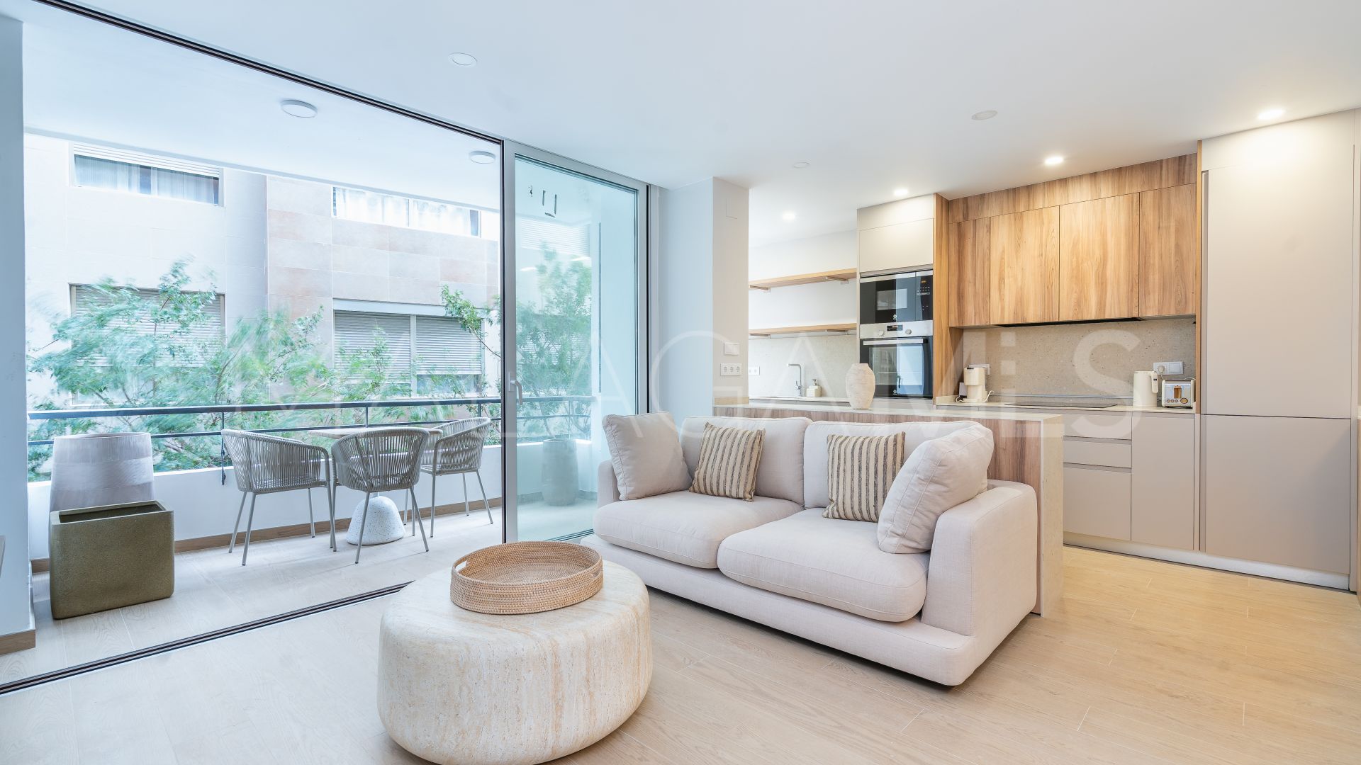 Apartment for sale in Estepona Town