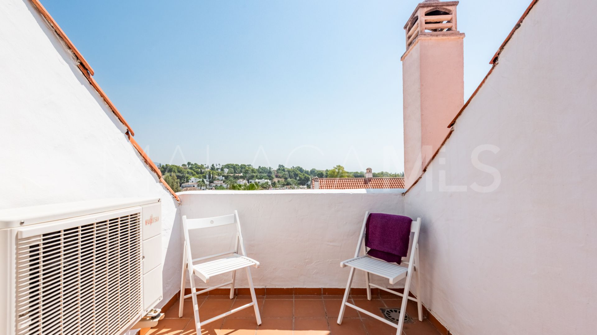 Zweistöckiges penthouse for sale in Nueva Andalucia