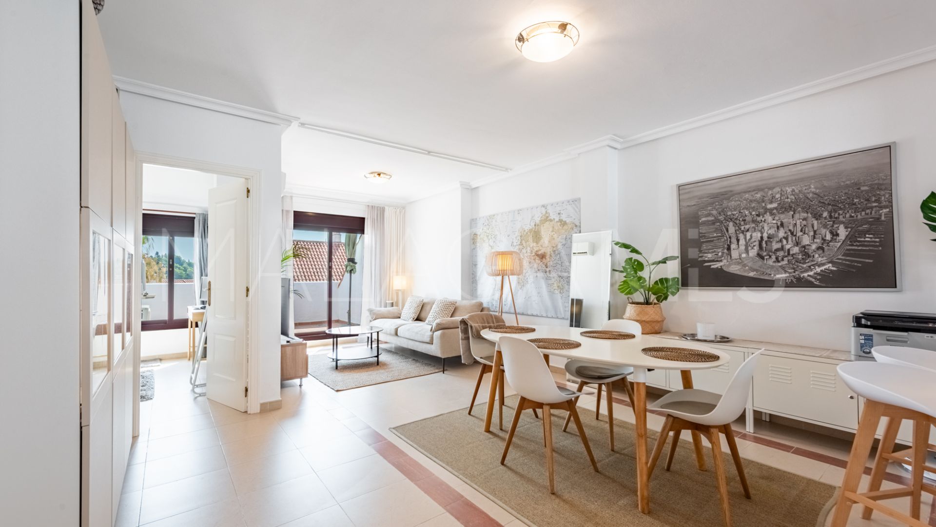 Duplex penthouse for sale in La Maestranza