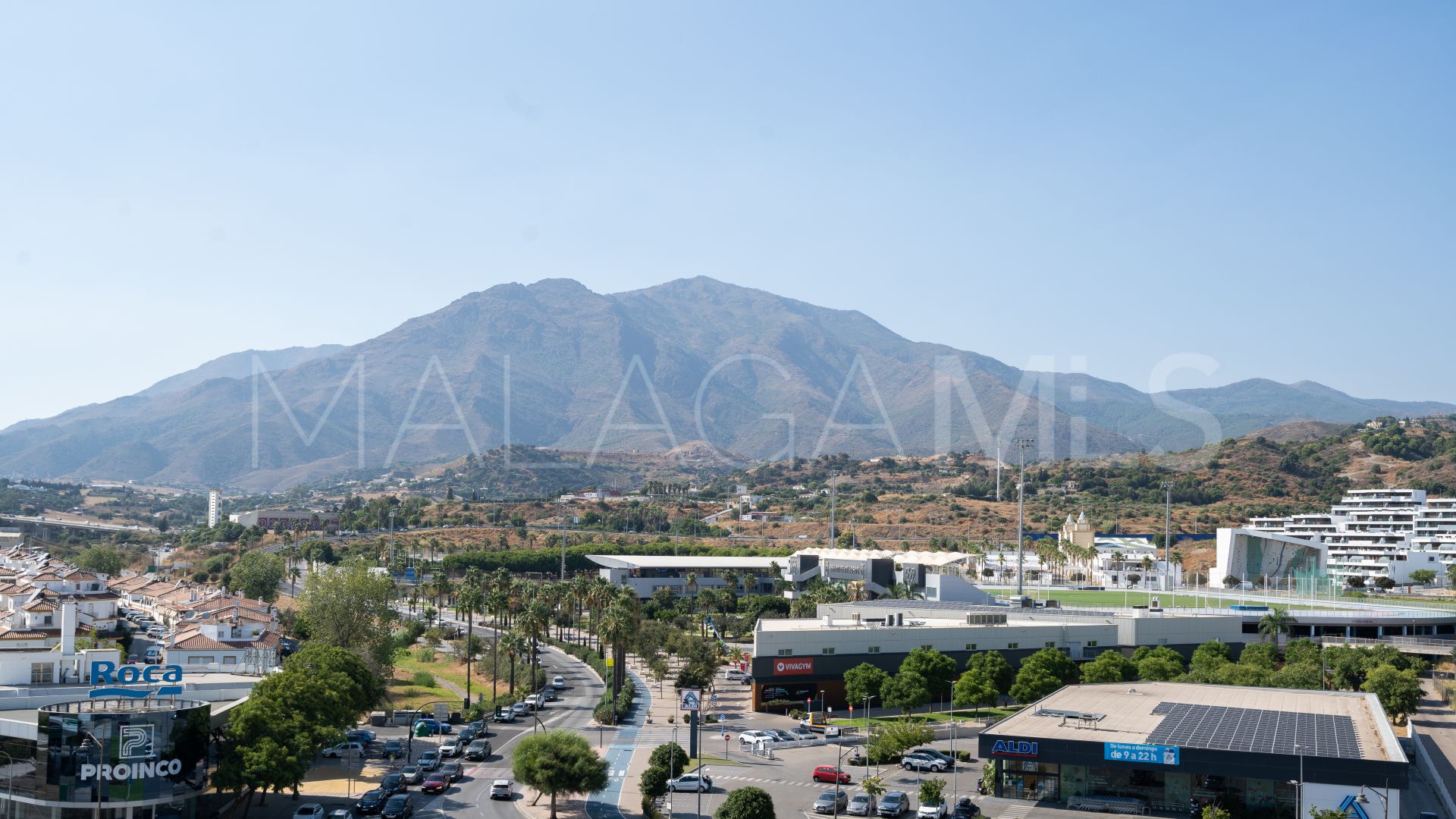 Zweistöckiges penthouse for sale in Estepona Centre