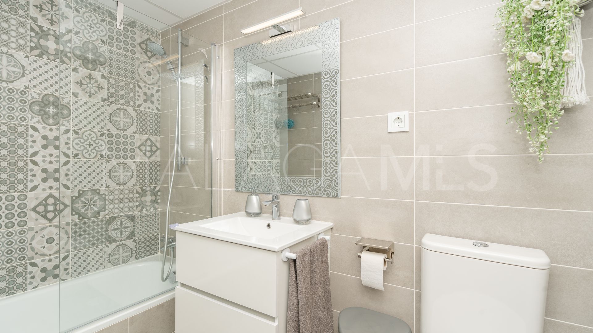 Zweistöckiges penthouse for sale in Estepona Centre