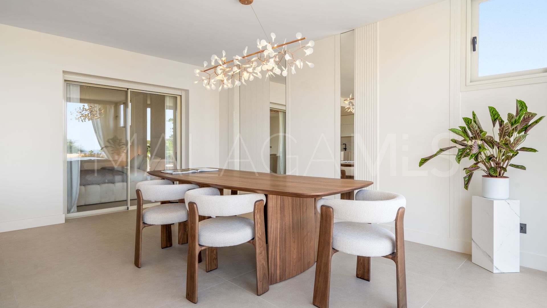 Ground floor apartment for sale in Nueva Andalucia