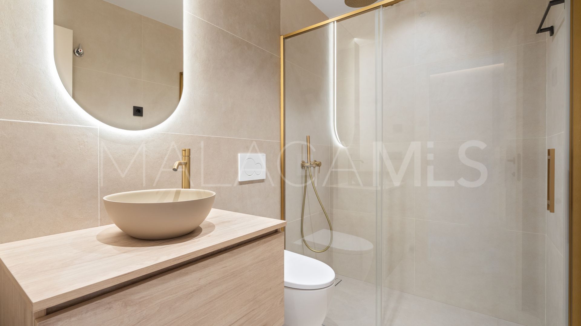Ground floor apartment for sale in Nueva Andalucia