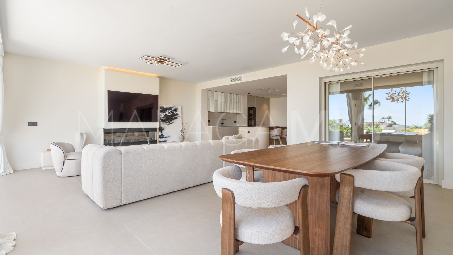 Ground floor apartment for sale in Nueva Andalucia