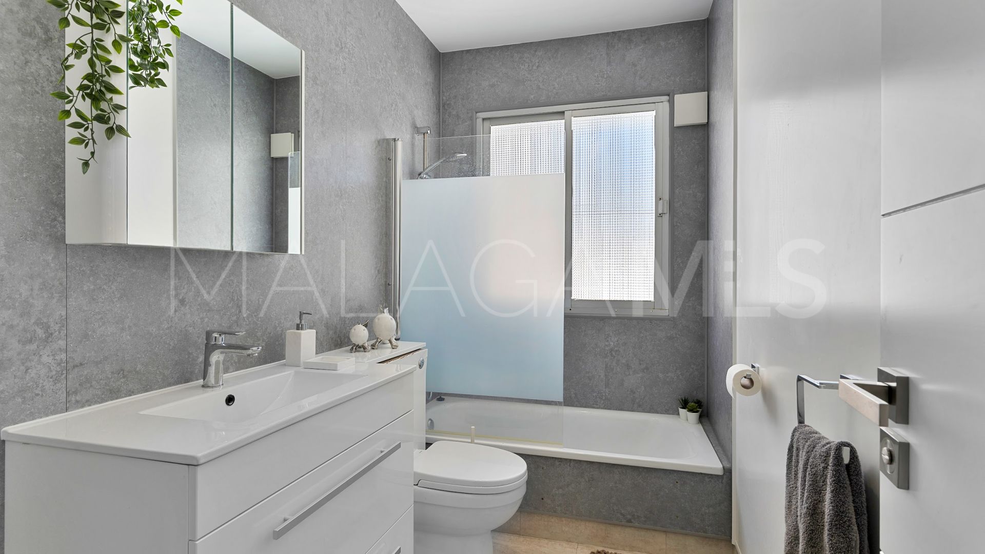 Nueva Andalucia villa for sale