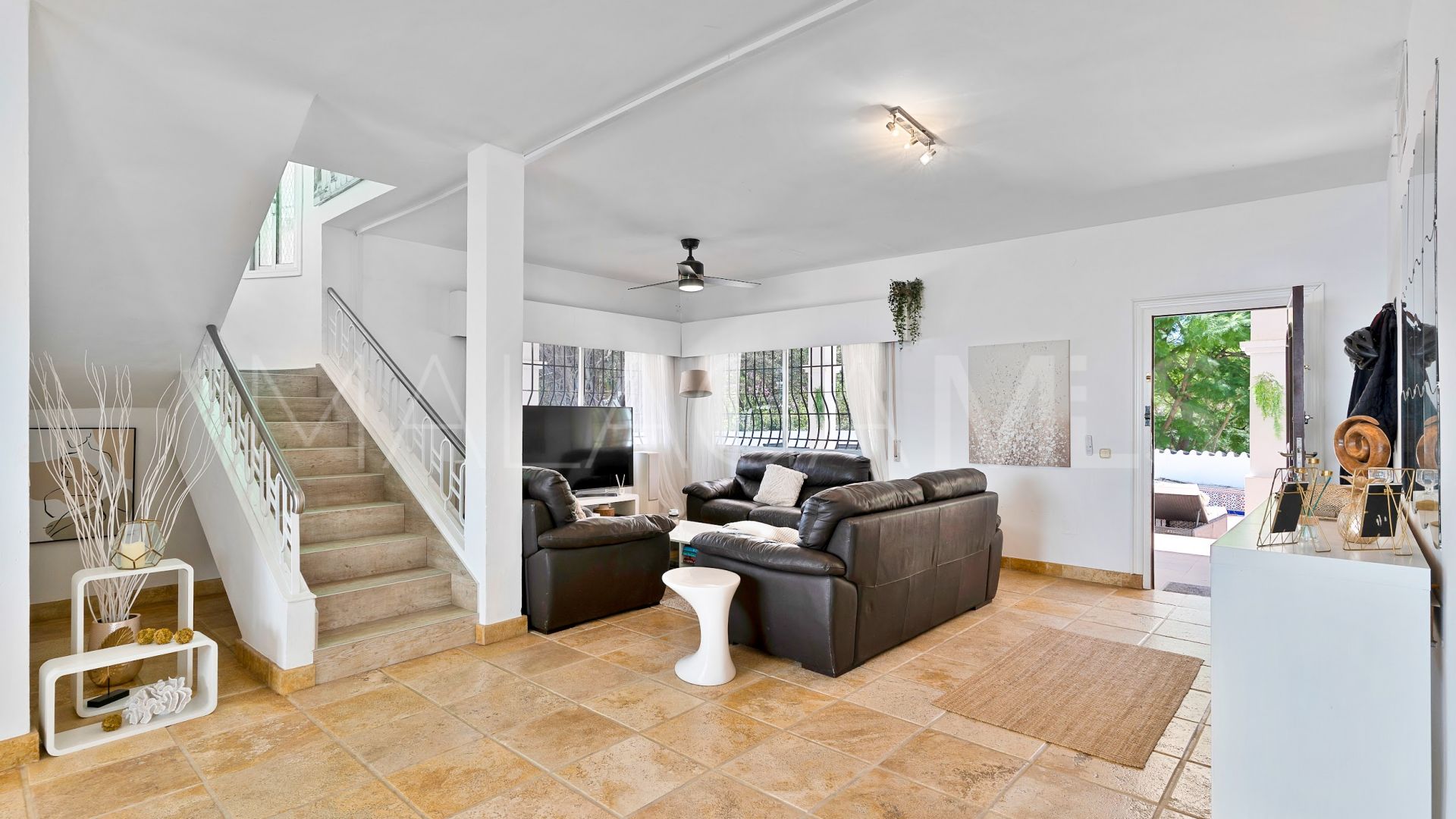 Nueva Andalucia villa for sale