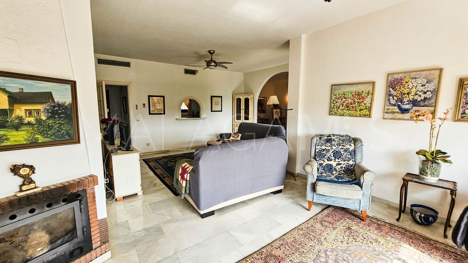 Villa jumelée for sale in La Duquesa