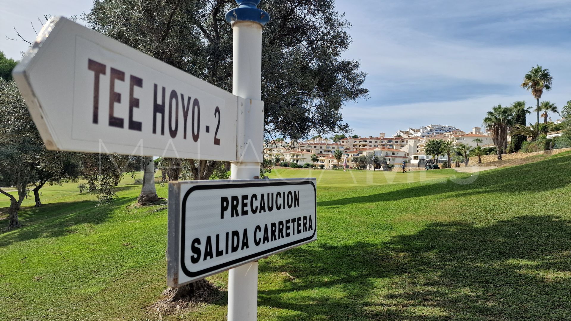 Villa jumelée for sale in La Duquesa