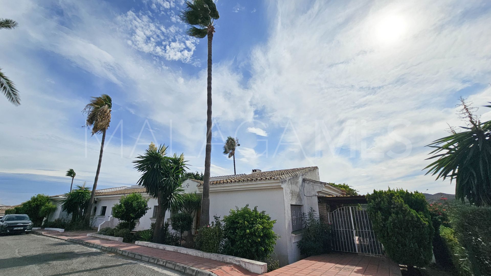 Villa jumelée for sale in La Duquesa