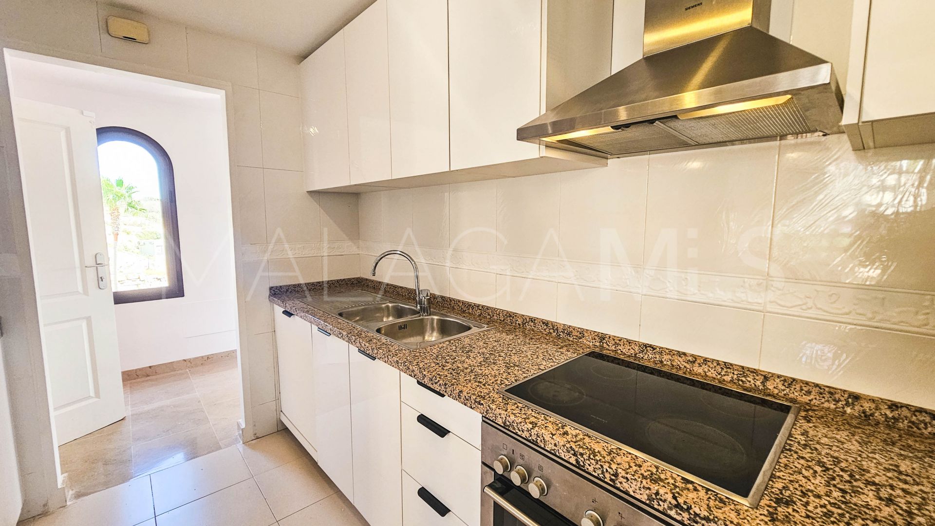 Appartement terrasse for sale in La Duquesa