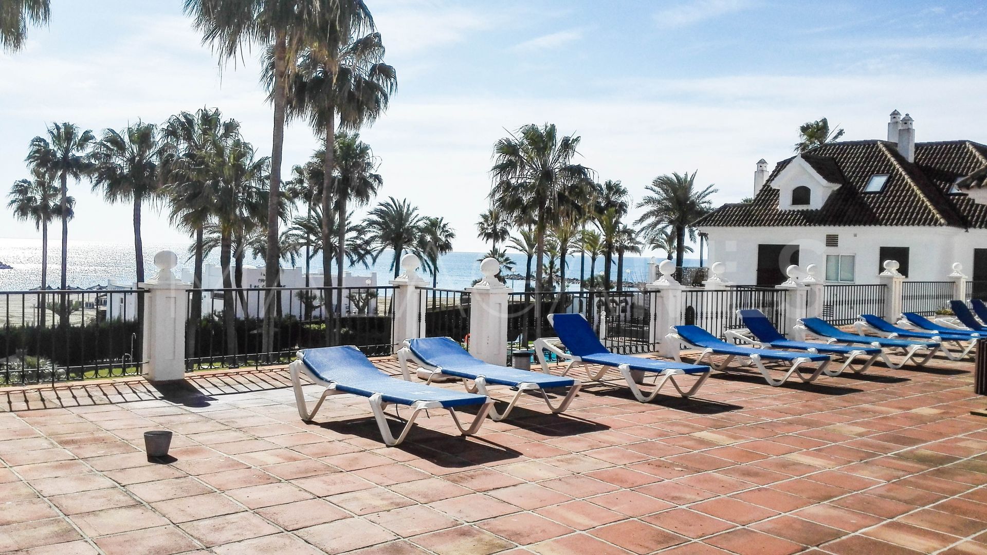 Lägenhet for sale in Puerto La Duquesa