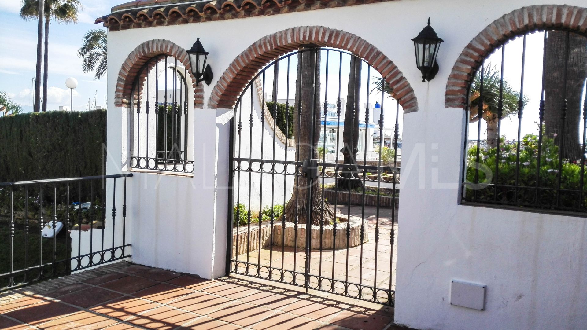 Lägenhet for sale in Puerto La Duquesa