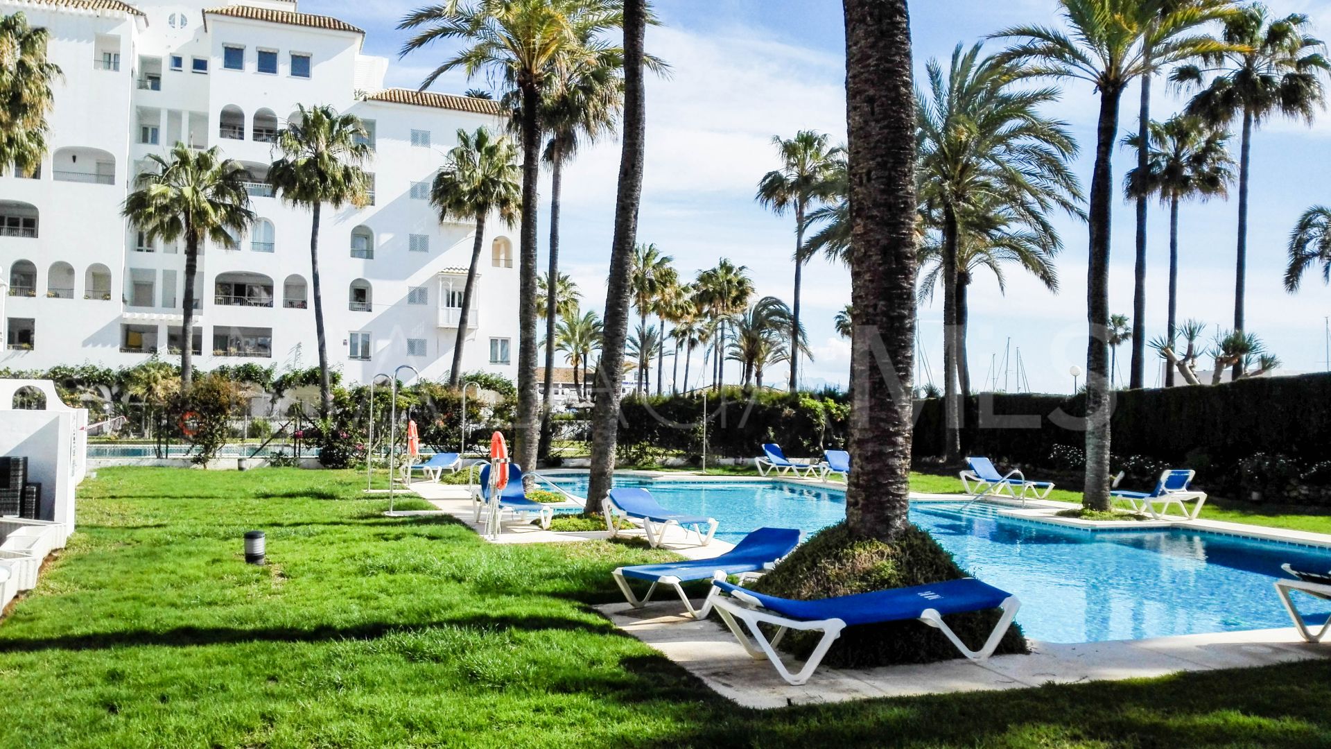 Lägenhet for sale in Puerto La Duquesa