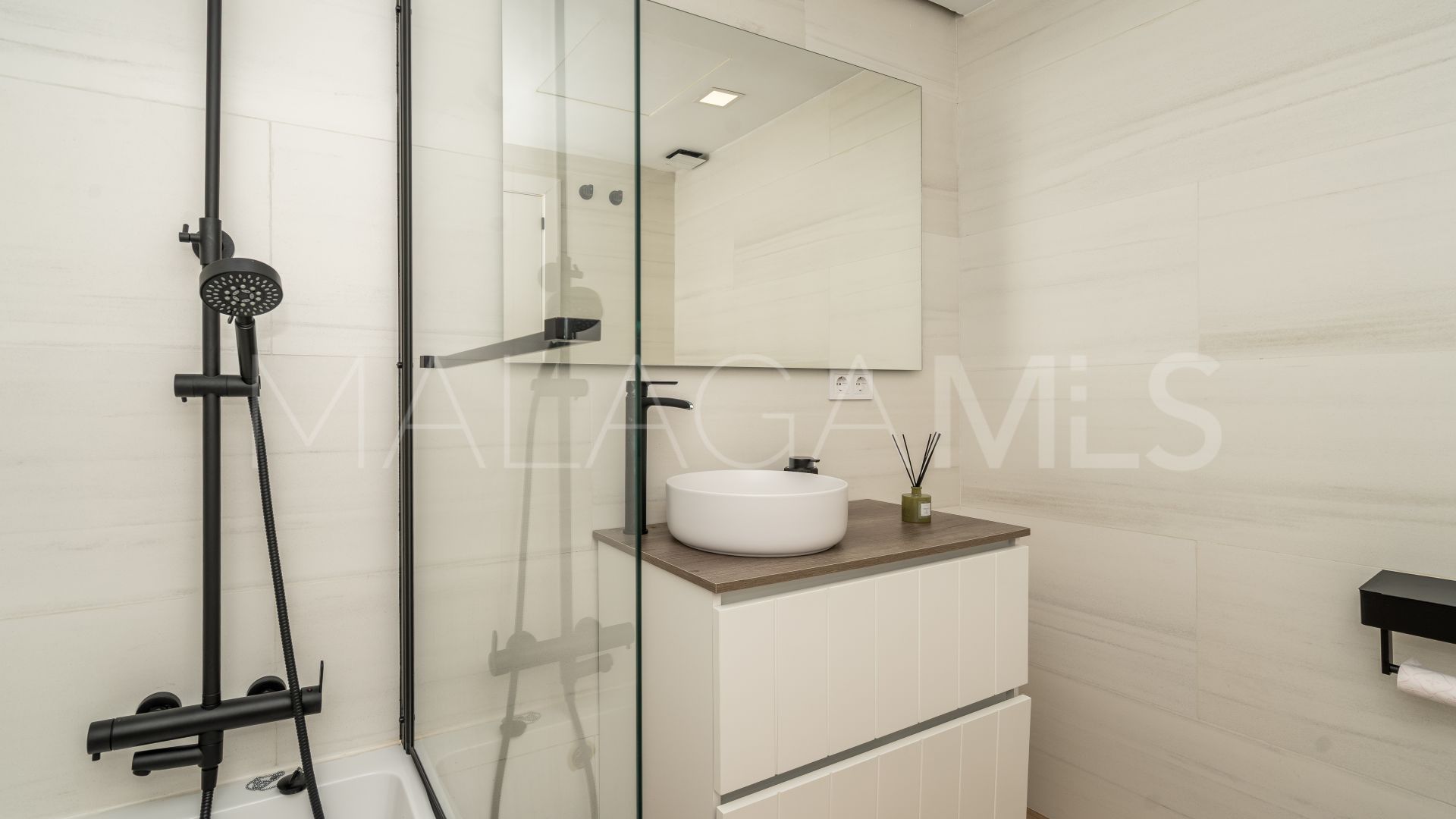 Buy apartamento planta baja in La Resina Golf with 2 bedrooms