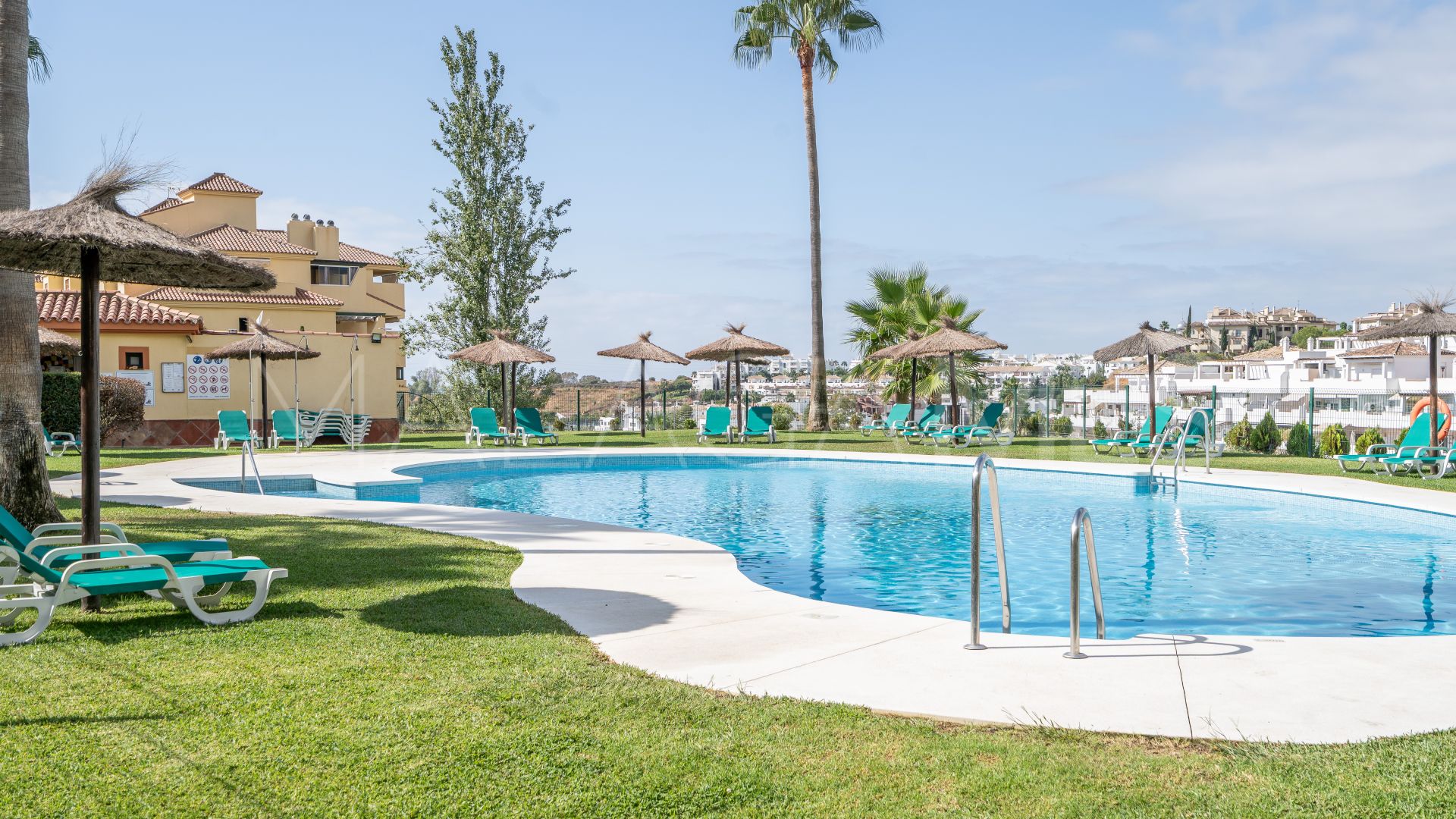 Buy apartamento planta baja in La Resina Golf with 2 bedrooms