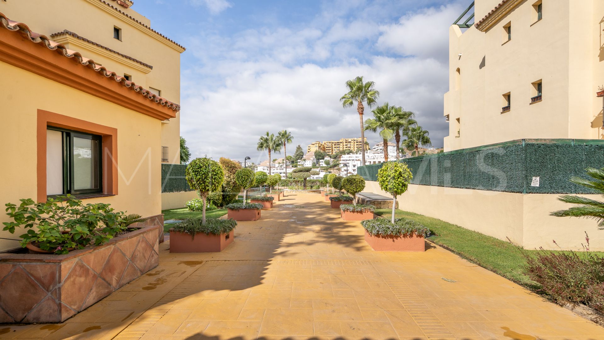 Buy apartamento planta baja in La Resina Golf with 2 bedrooms