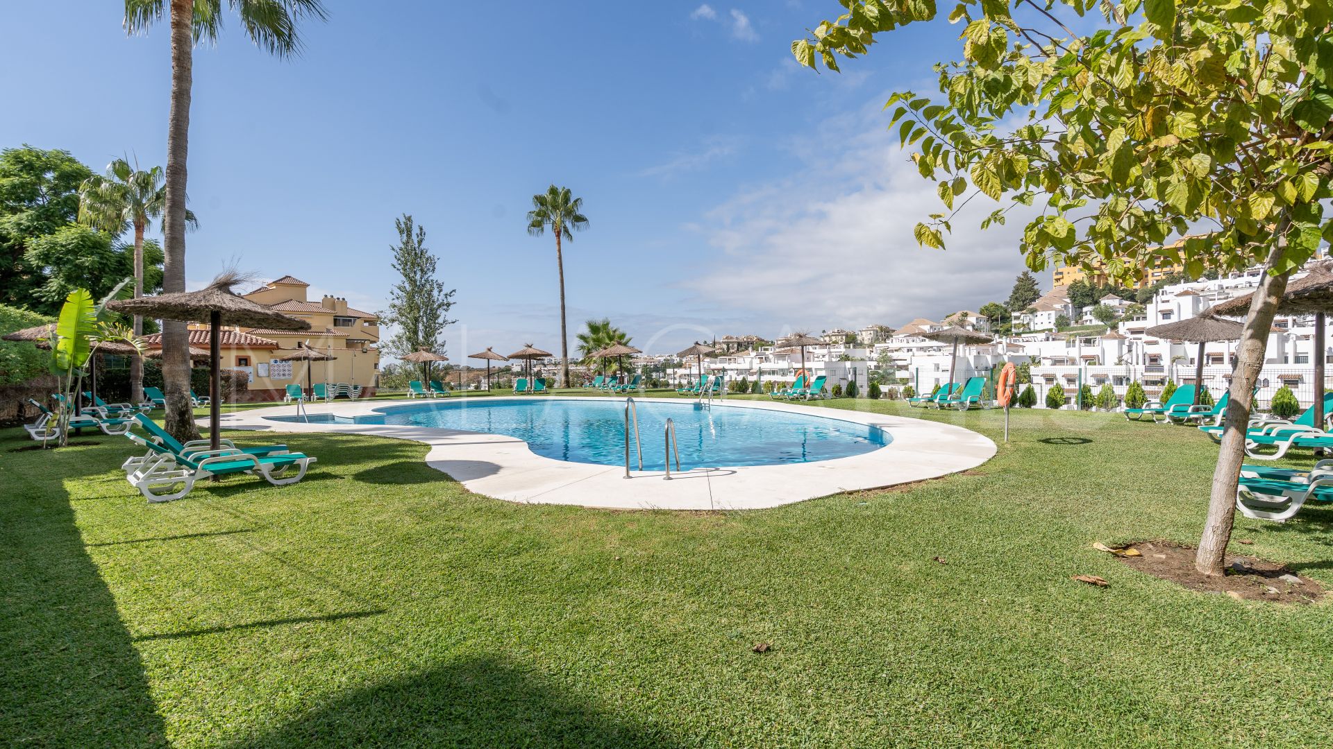 Buy apartamento planta baja in La Resina Golf with 2 bedrooms