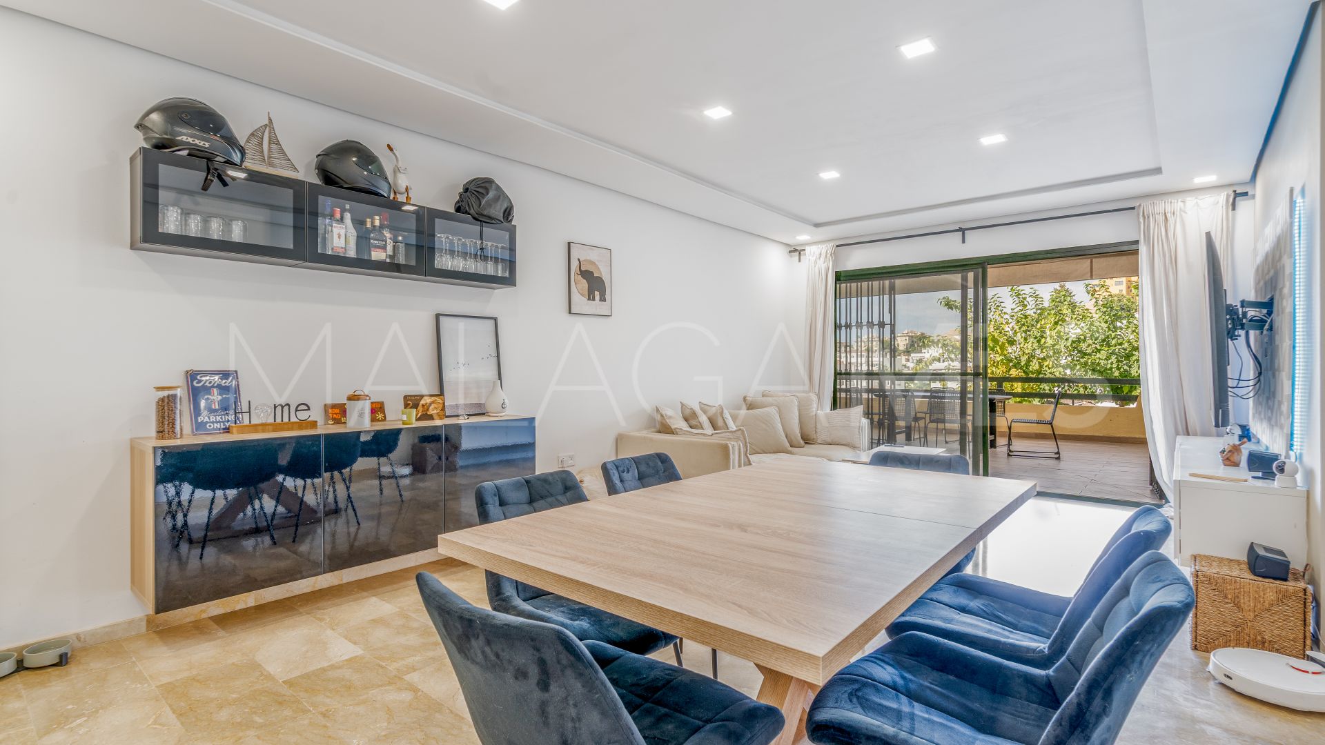 Buy apartamento planta baja in La Resina Golf with 2 bedrooms