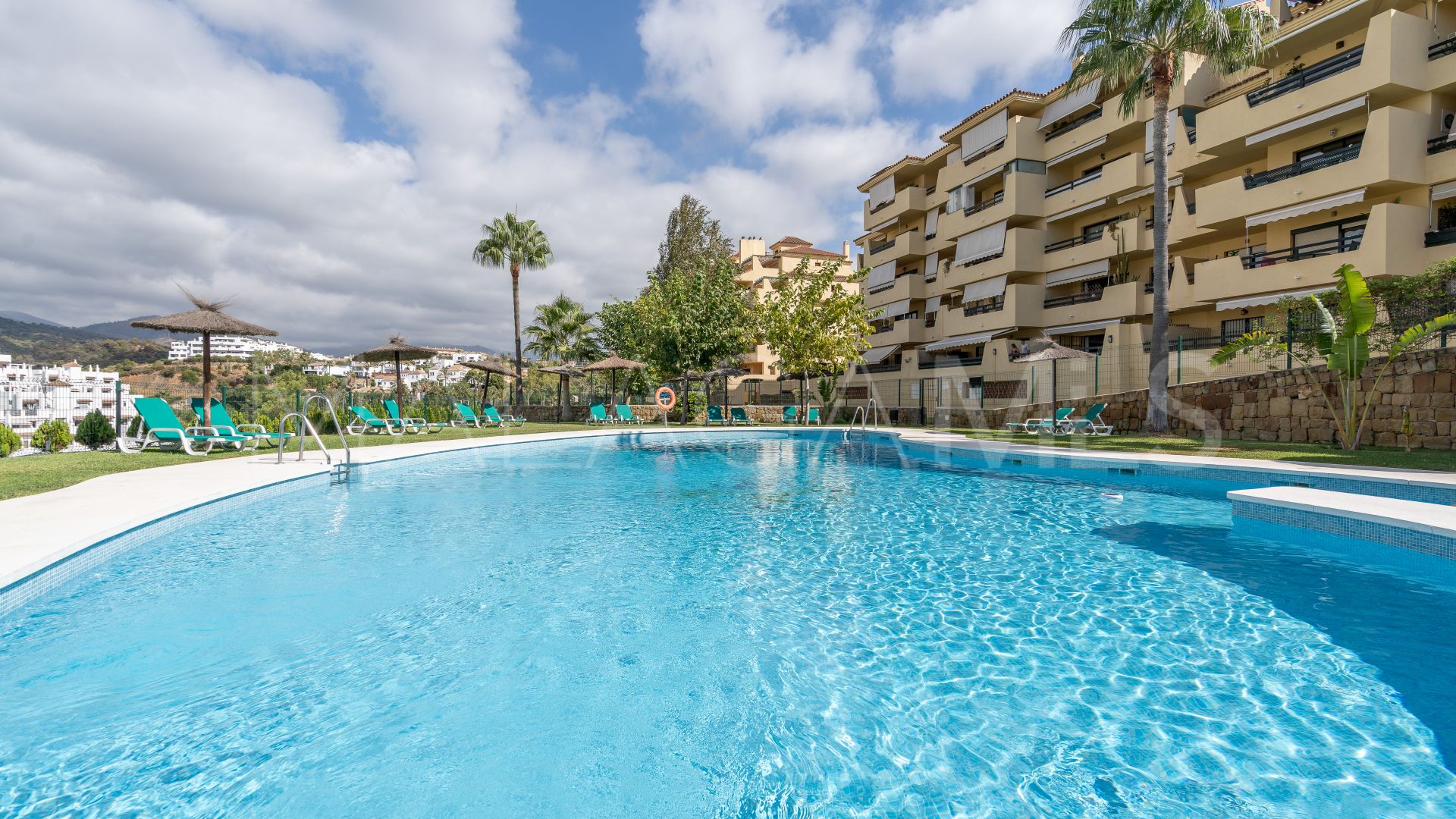 Buy apartamento planta baja in La Resina Golf with 2 bedrooms