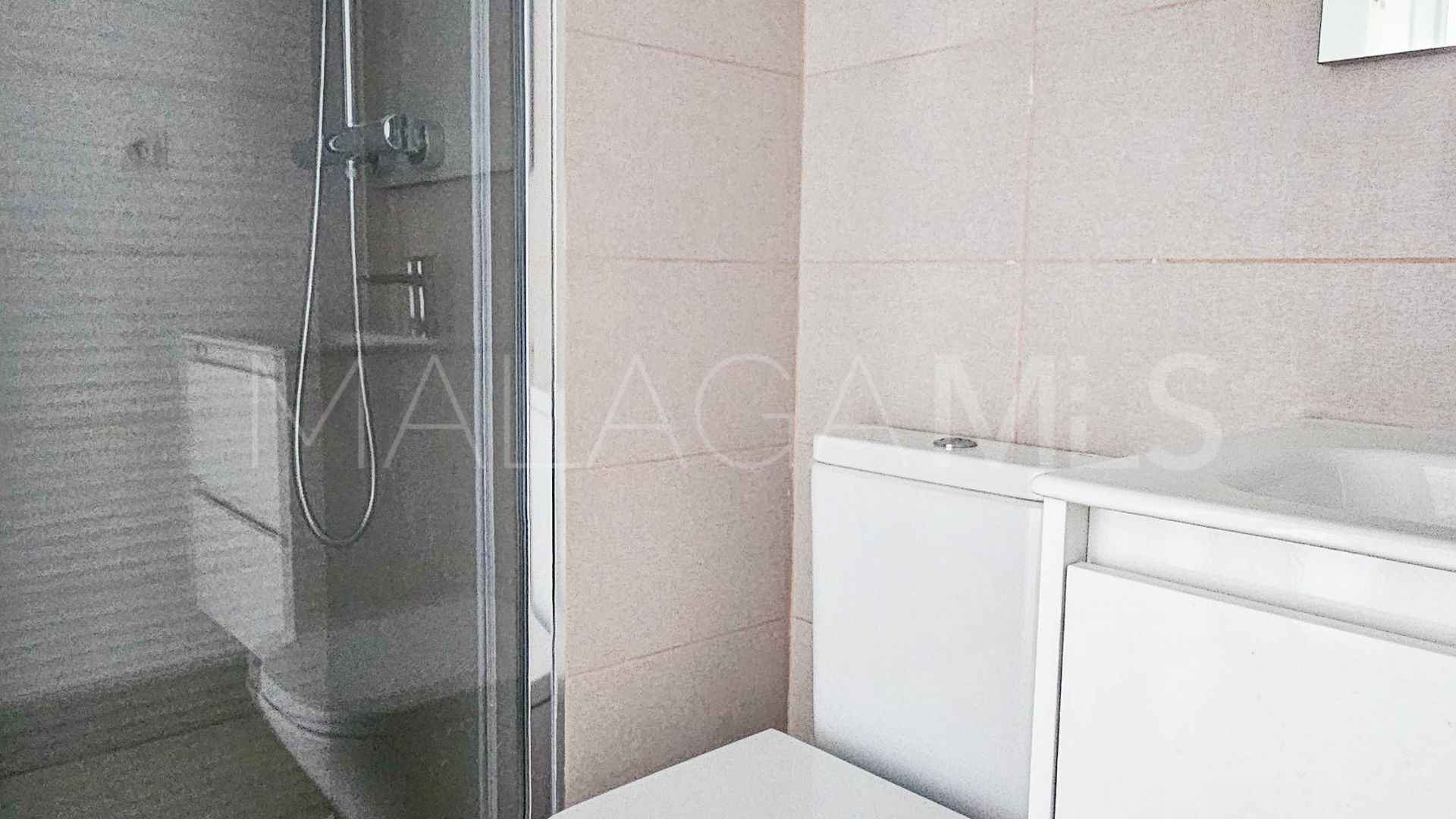 Apartamento planta baja for sale in Estepona Oeste de 2 bedrooms