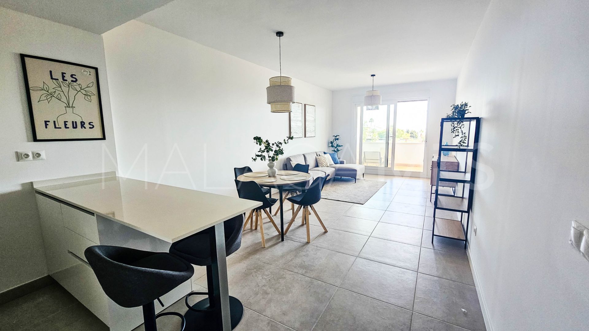 Apartamento planta baja a la venta in Estepona Oeste