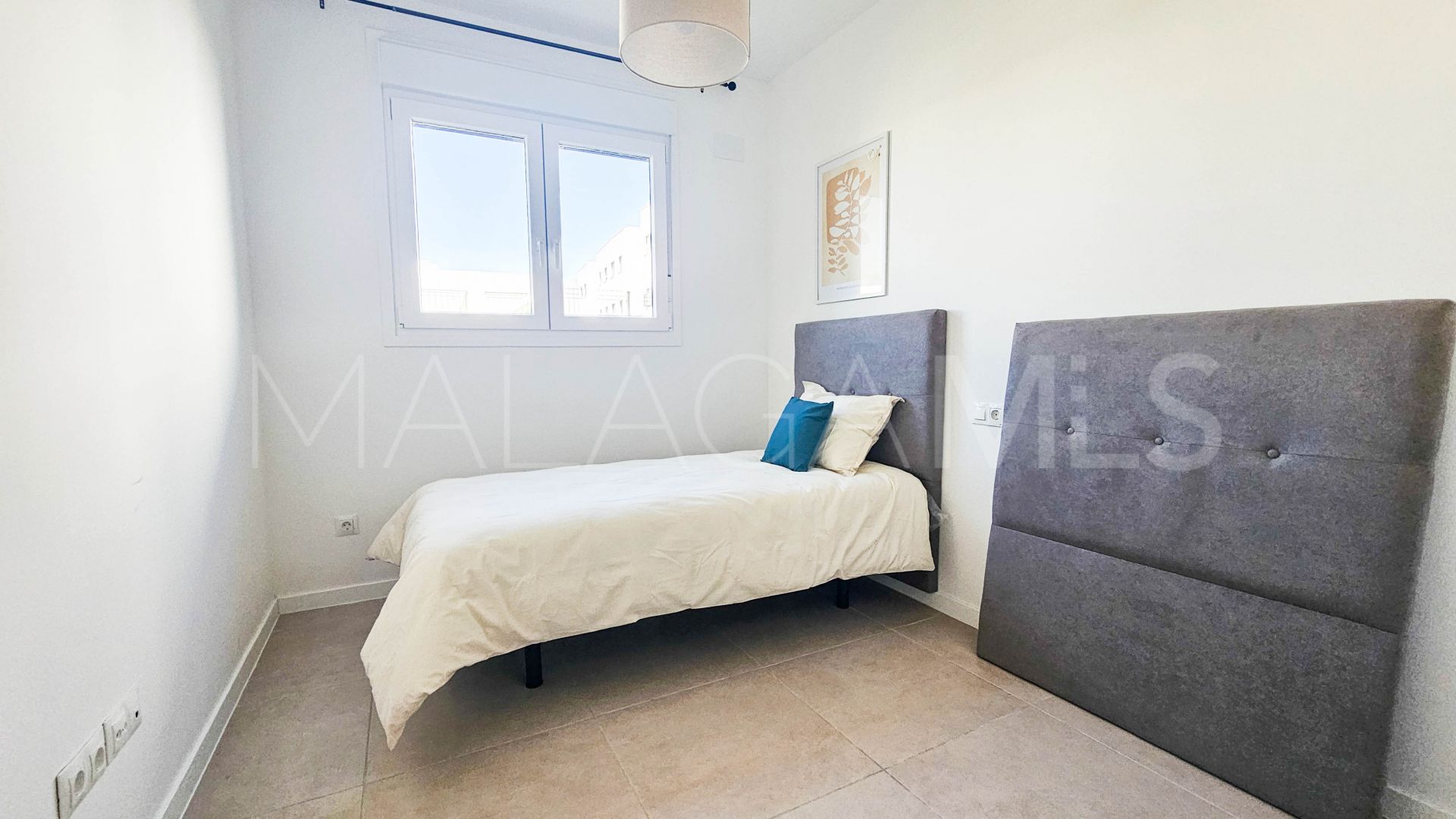 Apartamento planta baja a la venta in Estepona Oeste