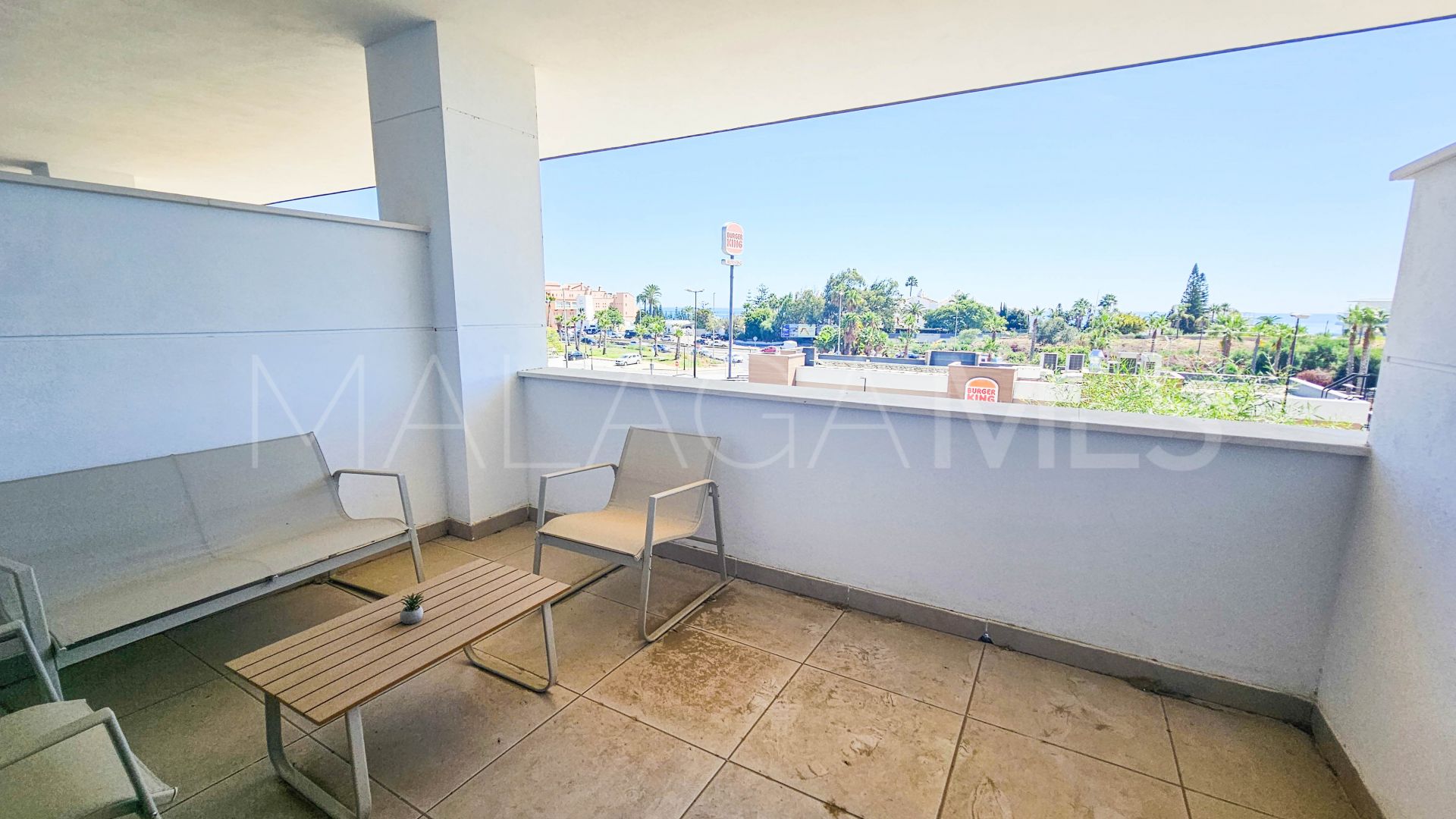 Apartamento planta baja a la venta in Estepona Oeste