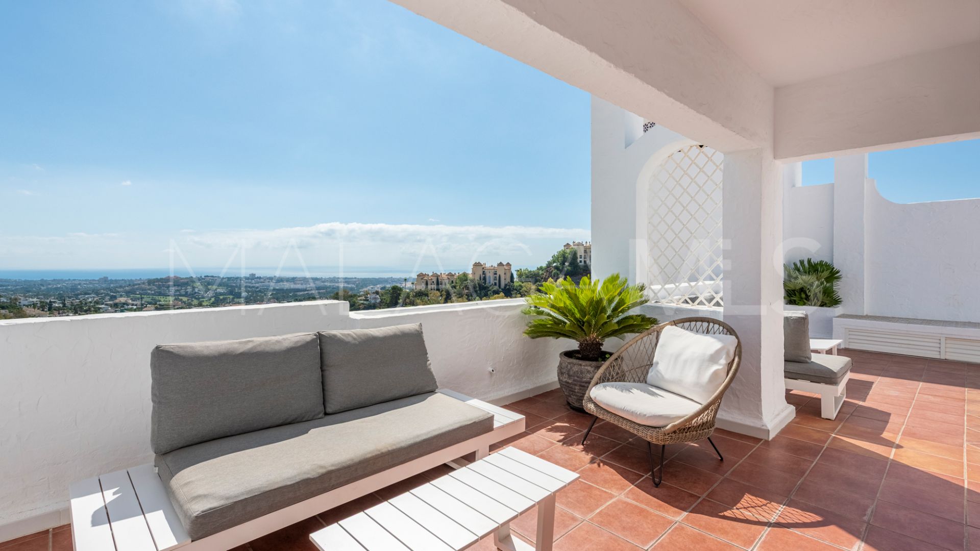 Tvåvånings takvåning for sale in Benahavis