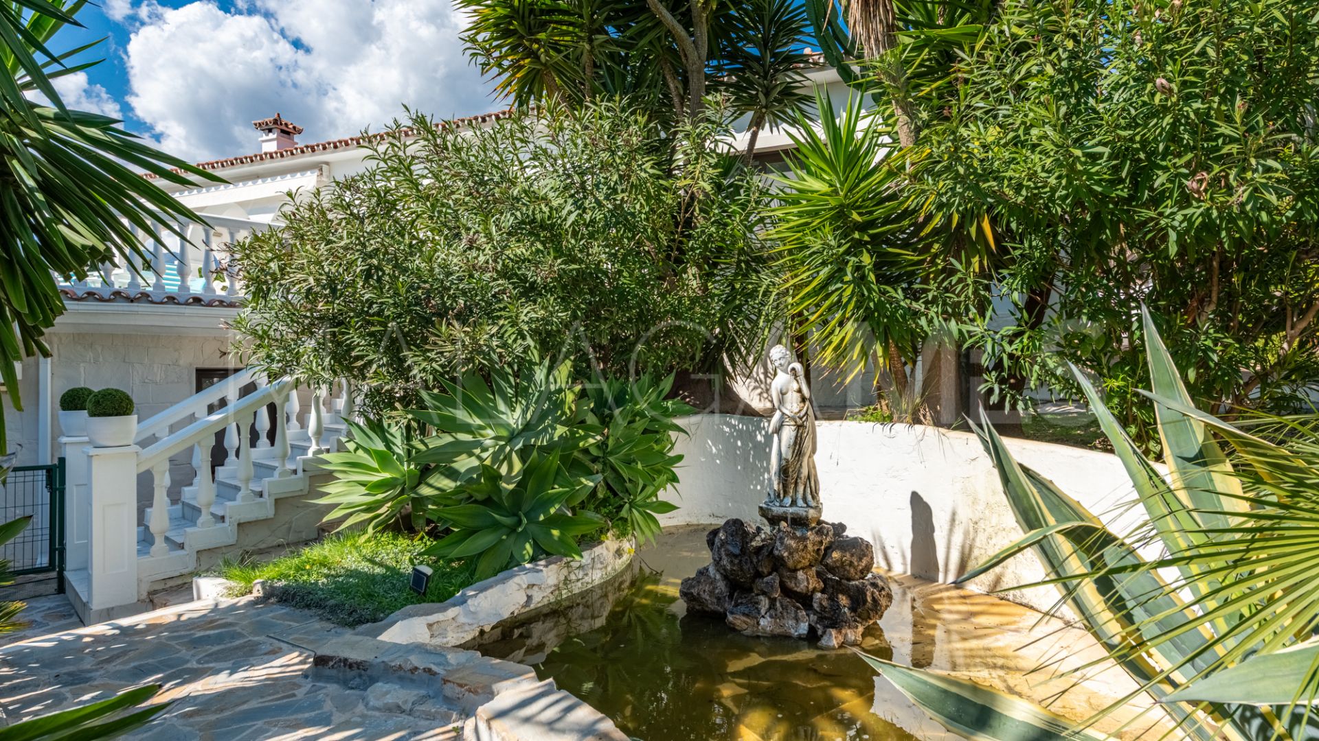 Villa with 7 bedrooms for sale in El Real Panorama