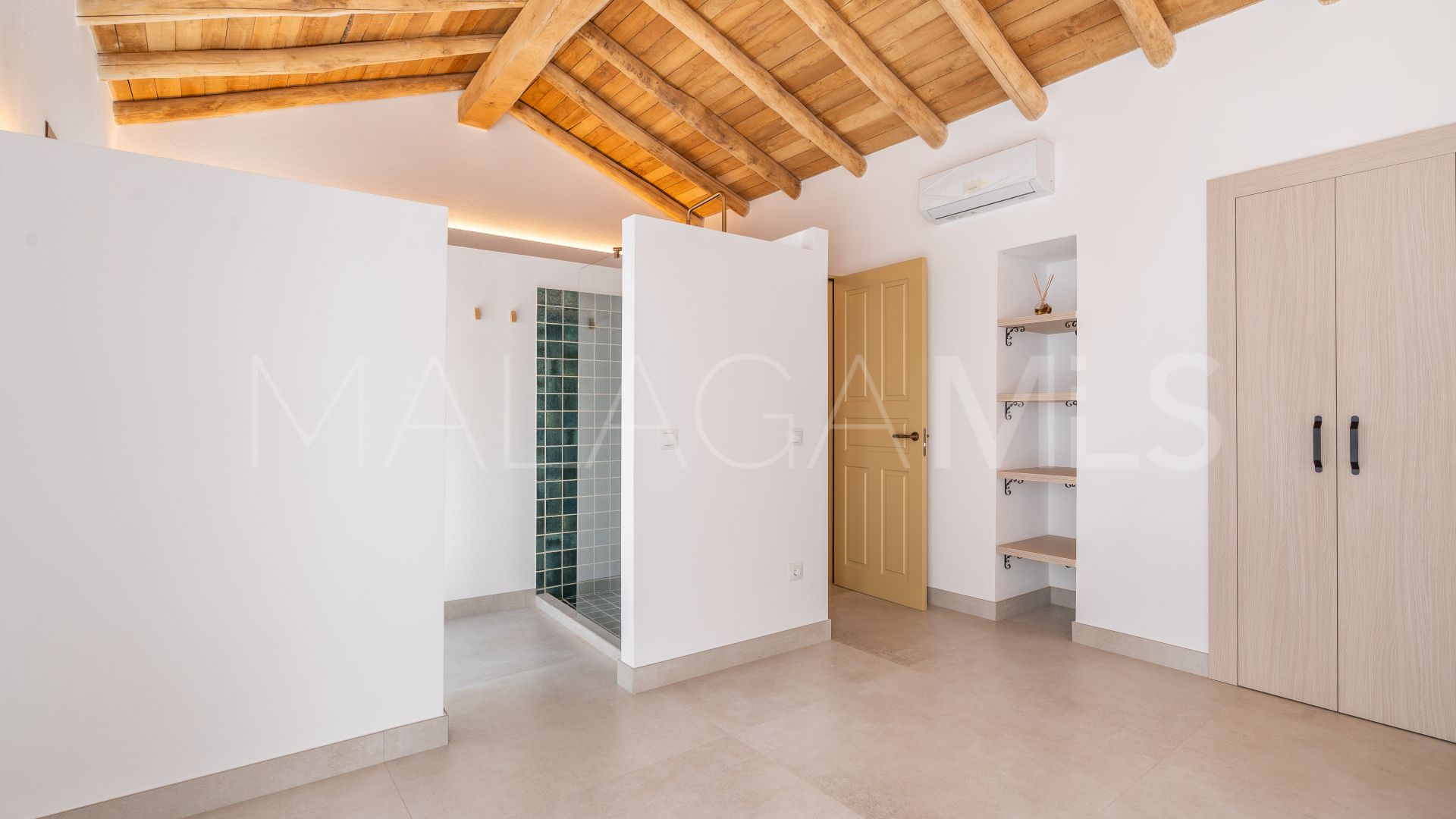 Radhus for sale in Estepona Old Town